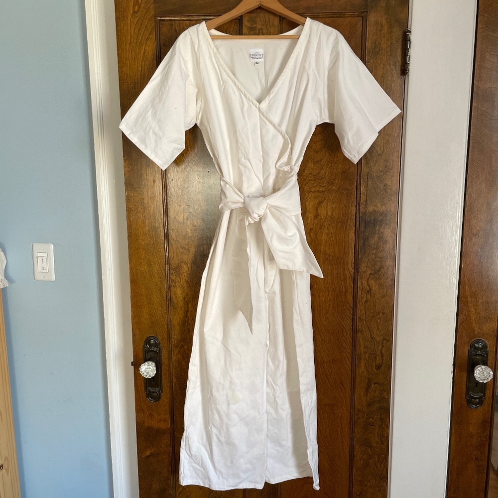 Amae White Faux Wrap Jumpsuit Short Sleeve Belted Casual Womens Size M